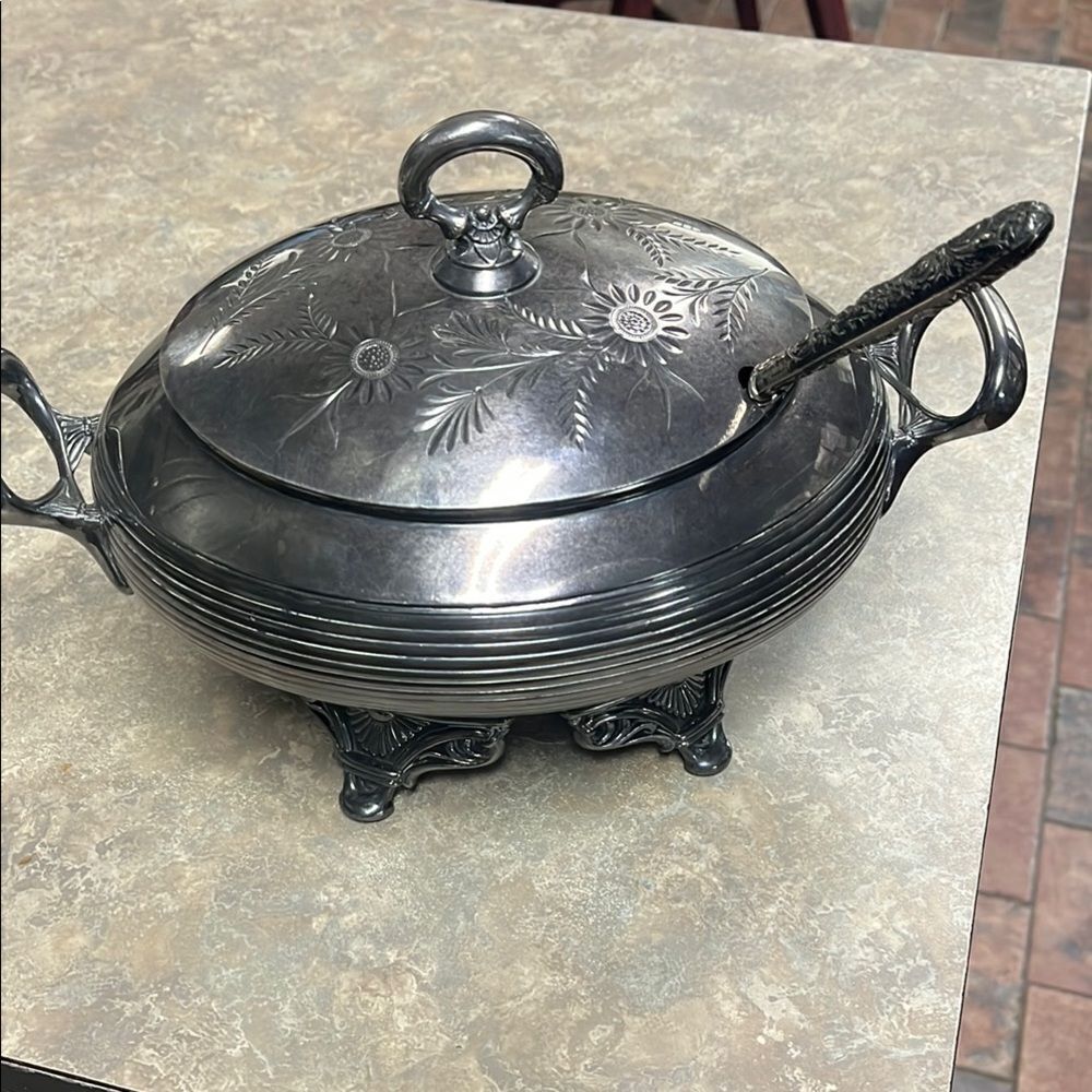 Hartford silver plate tureen